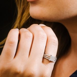 טבעת כסף אלמנט מרובע מורם