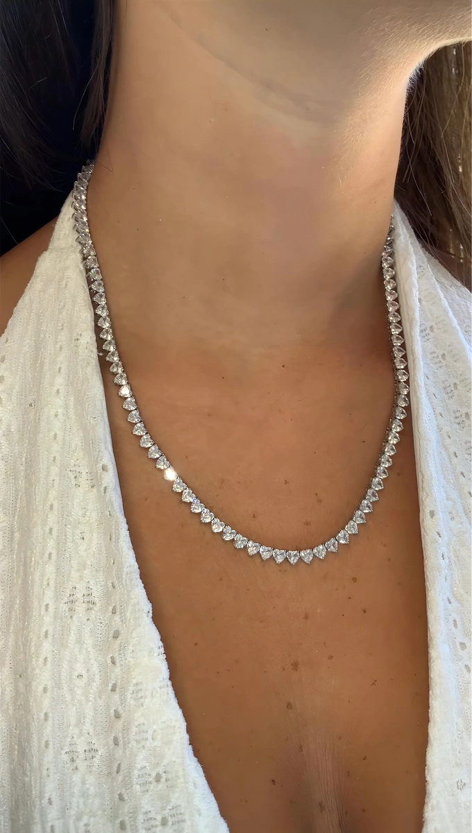 שרשרת לבבות