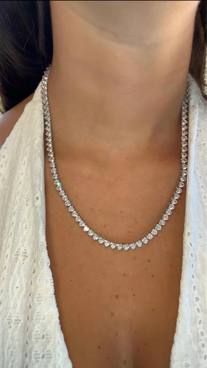 שרשרת לבבות טניס