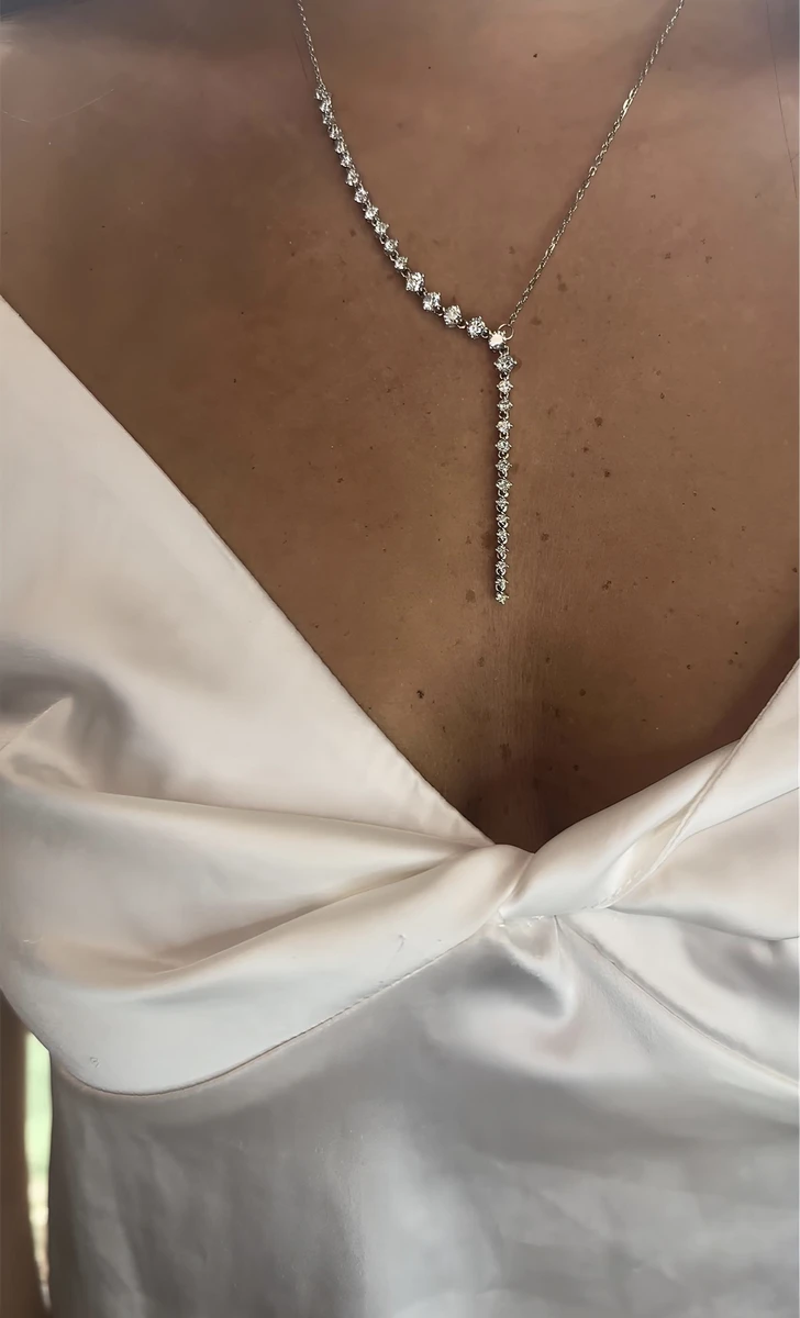 שרשרת עניבה משובצת